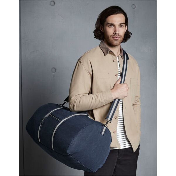 Vintage Canvas Holdall Thumbnail